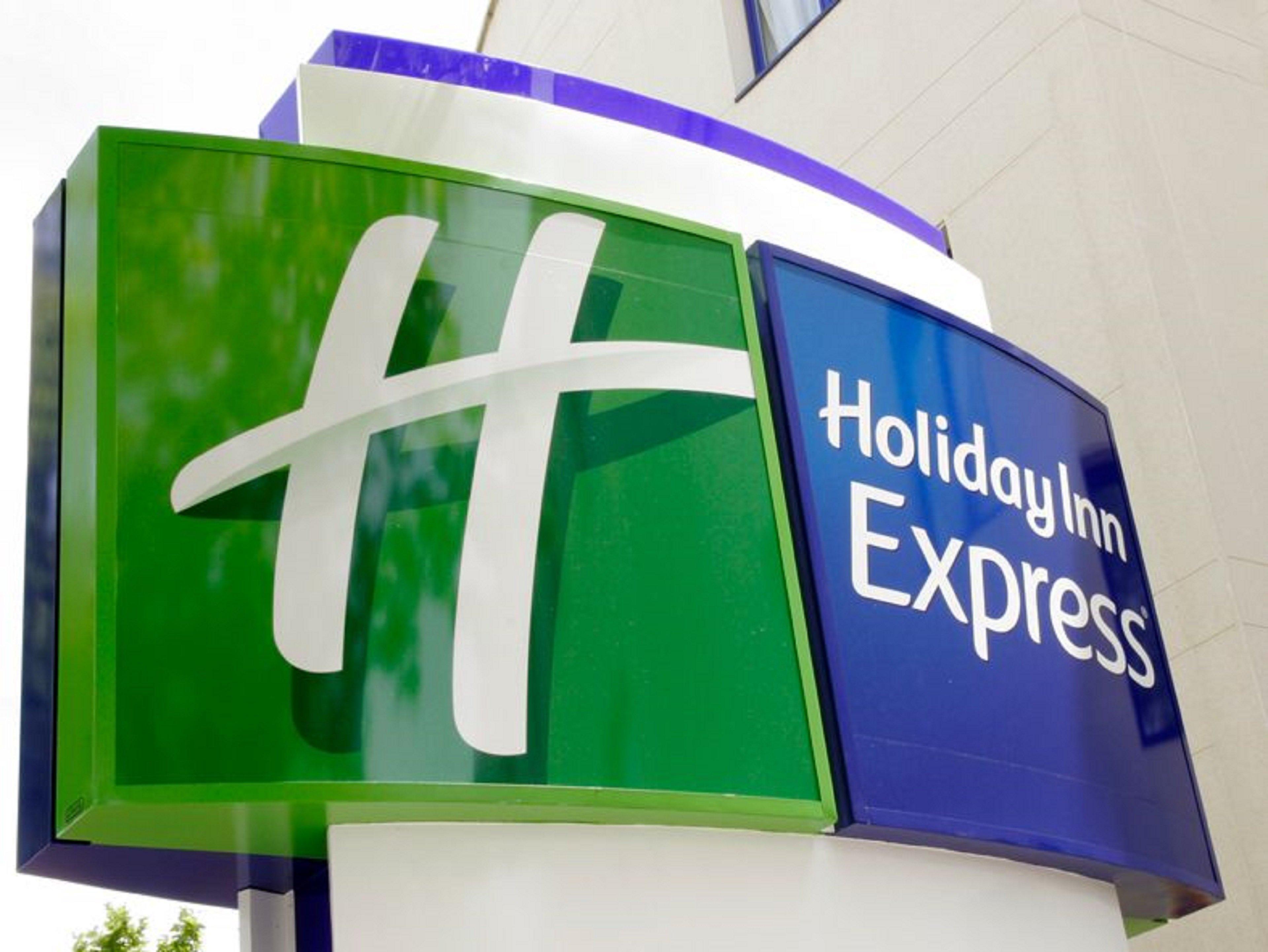 Hotel Holiday Inn Express Madrid-Rivas By Ihg Exteriör bild