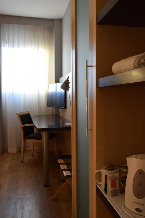 Hotel Holiday Inn Express Madrid-Rivas By Ihg Exteriör bild
